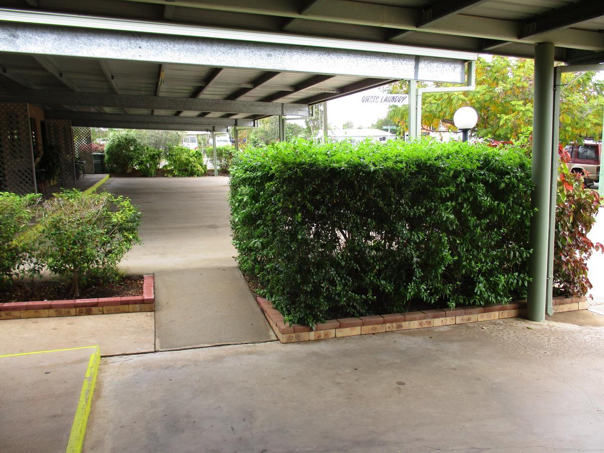 Barcaldine Country Motor Inn Exterior photo