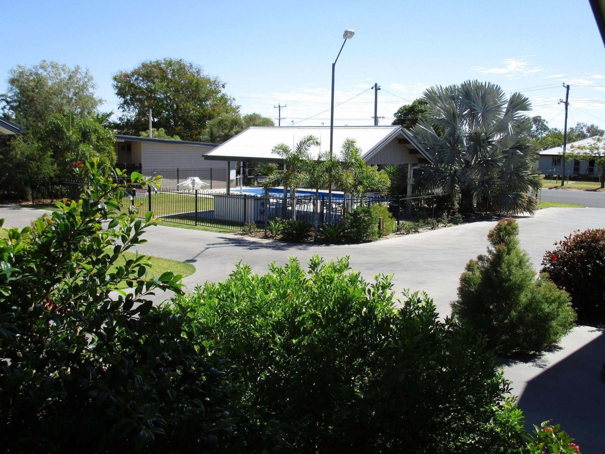 Barcaldine Country Motor Inn Exterior photo