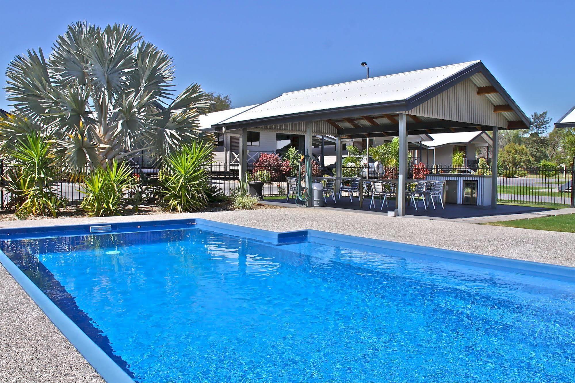 Barcaldine Country Motor Inn Exterior photo