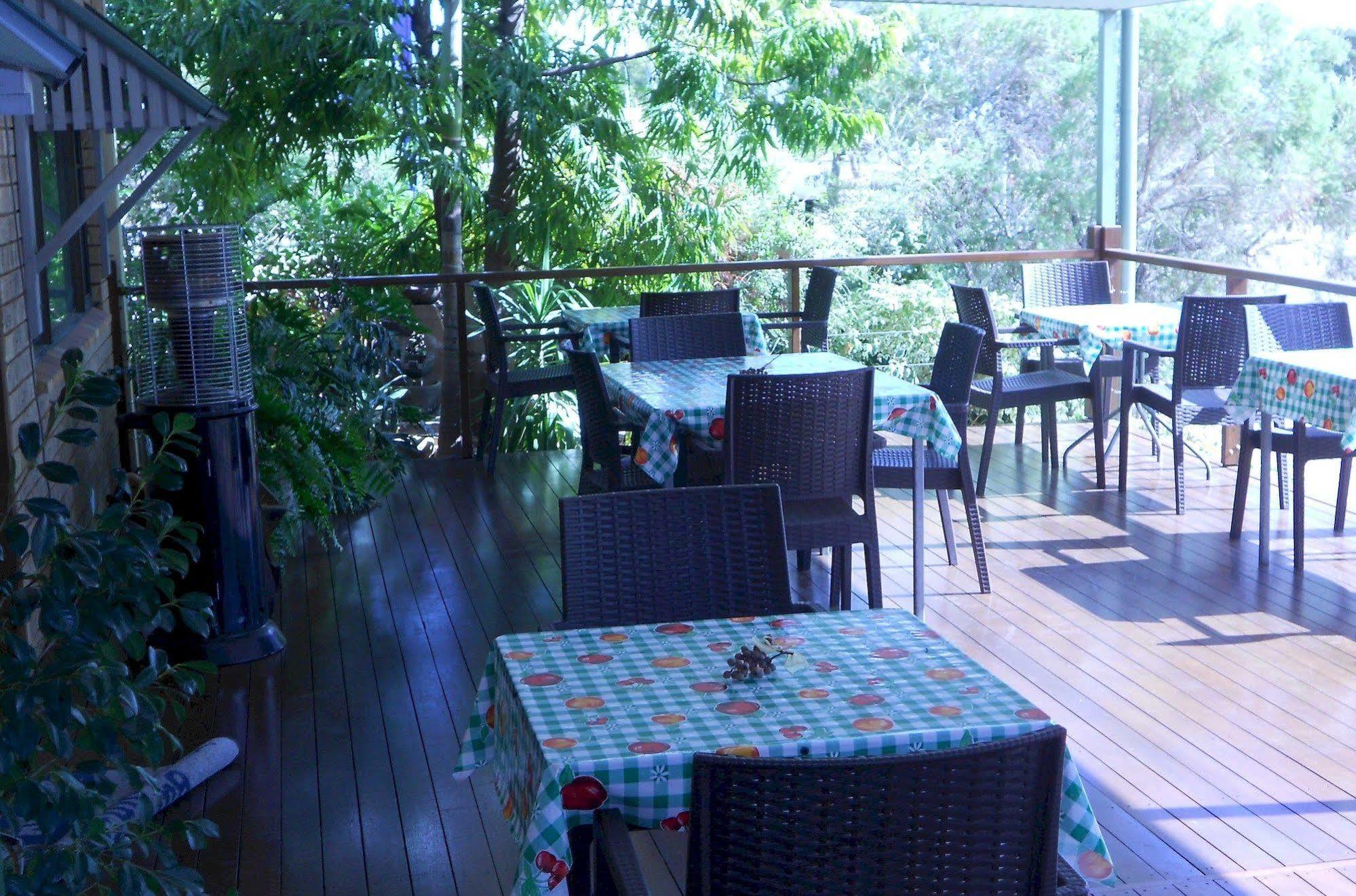 Barcaldine Country Motor Inn Exterior photo